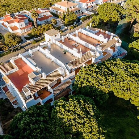 Casa Falesia T2 - Garden View - 5 Min From The Beach - Wifi Olhos de Agua  Luaran gambar