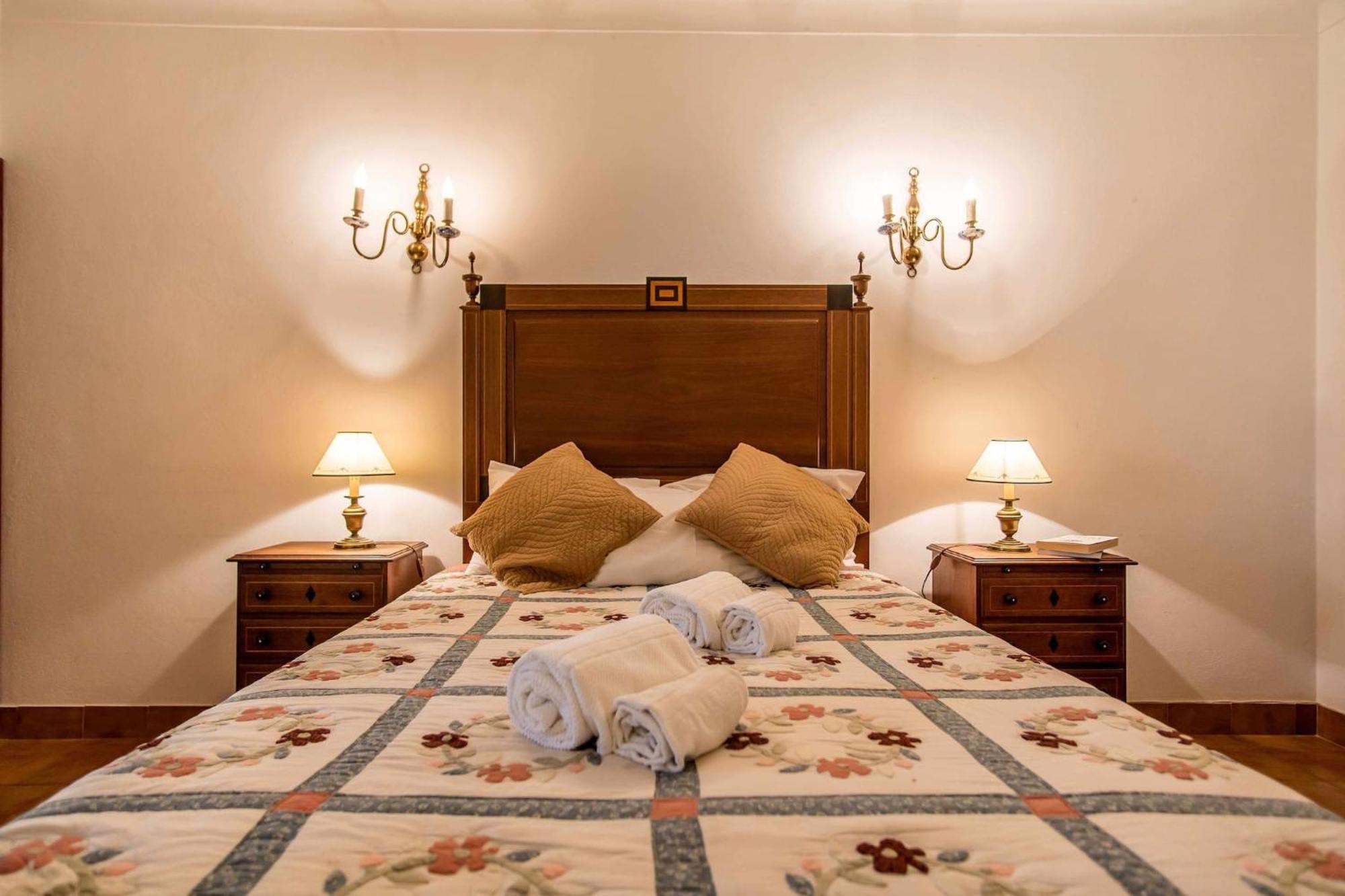 Casa Falesia T2 - Garden View - 5 Min From The Beach - Wifi Olhos de Agua  Luaran gambar