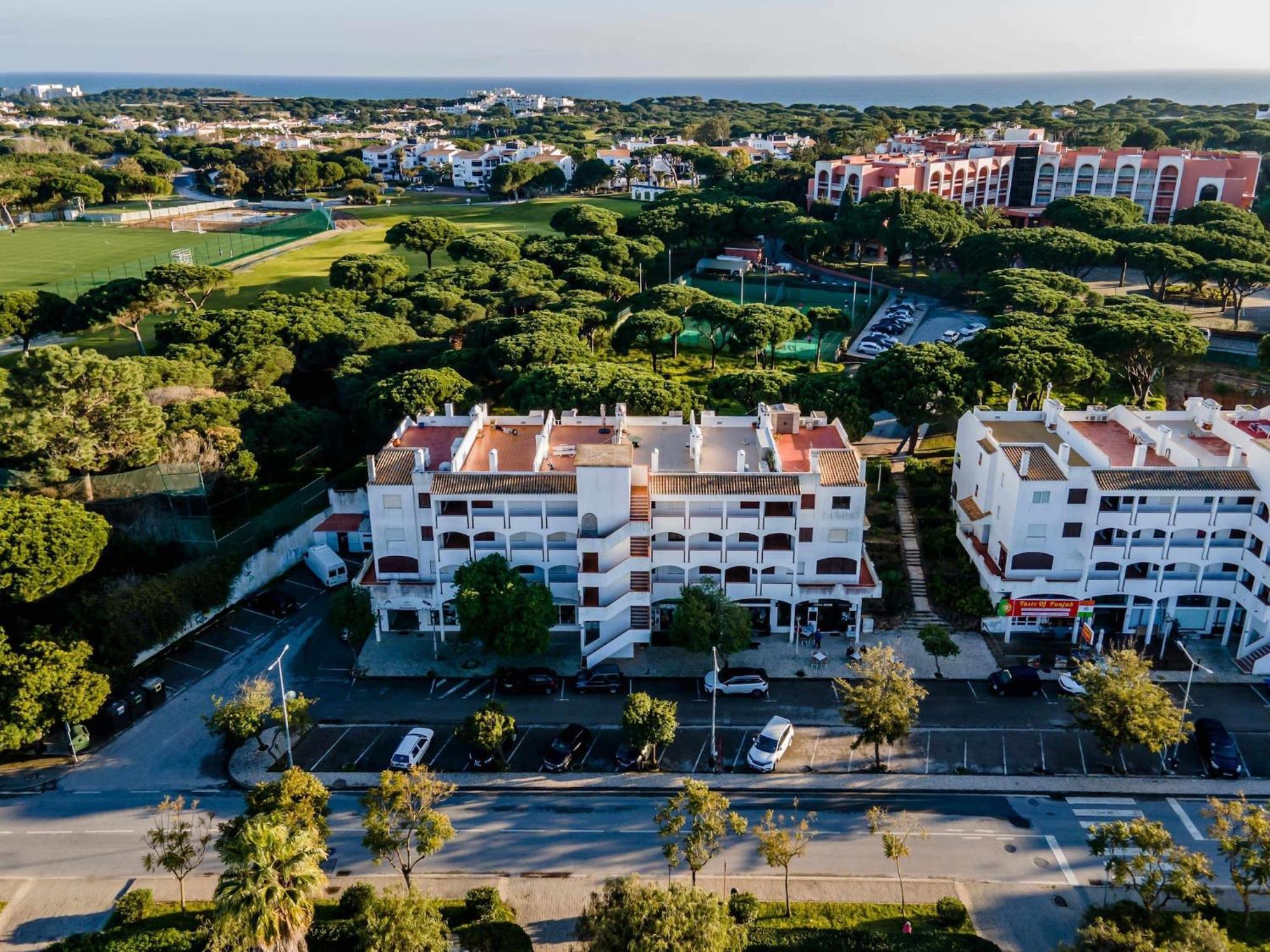 Casa Falesia T2 - Garden View - 5 Min From The Beach - Wifi Olhos de Agua  Luaran gambar